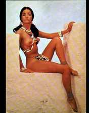 NATURISM / Miss Sarah dressed in INDIAN