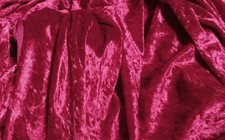 Panne de velours rouge , grand