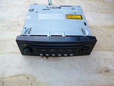 autoradio monté sur  Peugeot