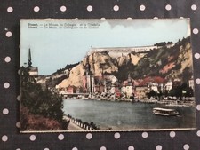 *Dinant la Meuse, la Collégiale et la Citadelle.