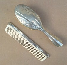 Ancienne BROSSE + PEIGNE ART DECO alu pour enfant déco salle de bain chambre