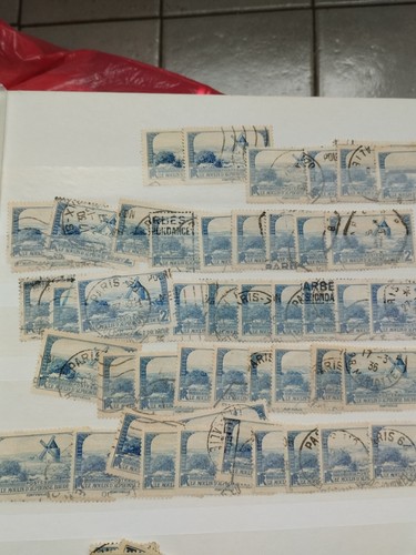 Lot timbres bleu - lot, 90