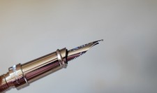 SECTION PLUME S.T. DUPONT