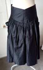 ancien tablier , suédine 