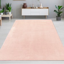 Tapis moderne rose au toucher velouté pour salon et chambre
