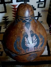 **AWESOME VINTAGE NATIVE AMERICAN PAINTED GOURD ART HANDMADE  SIGNED VERY NICE *