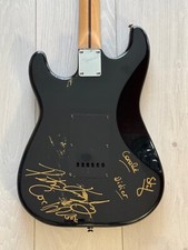 GUITARE ELECTRIQUE FENDER signée de COCK ROBIN