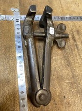 etau outil ancien étau de