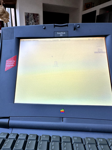 Apple powerbook 520 - apple,