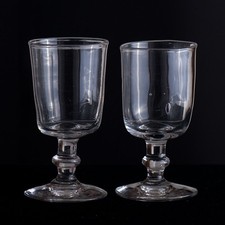 2 Verres à Pied Anciens en