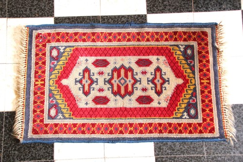 Petit tapis ancien xxe - tapis,