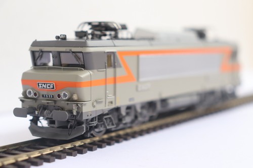 Locomotive électrique 7323 - locomotive, bb