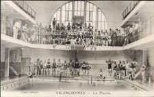 Old postcard 59300 Valenciennes the very lively pool, has not traveled