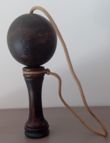 Ancien bilboquet bois - bois, 1930