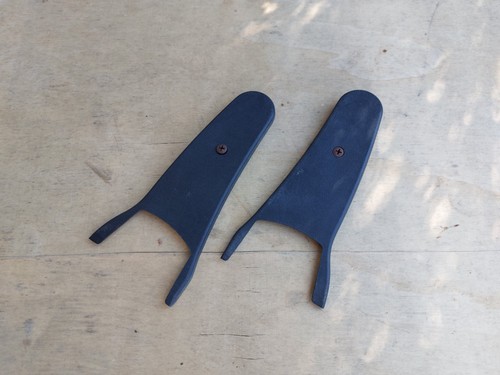 Garnitures plastiques sièges