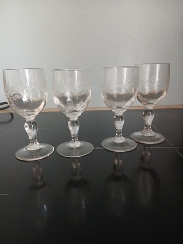 Anciens verres vin rouge - verres,
