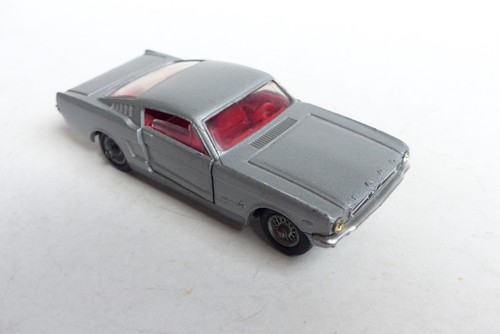 Corgi toys ford mustang - corgi,