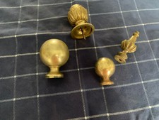 Anciennes boules escalier lot