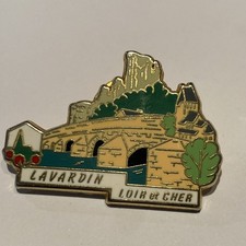 Pin's Plus Beaux Villages de France Lavardin Loir Et Cher