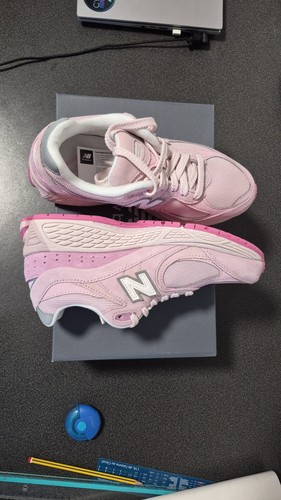 New balance 2002r rose - new,
