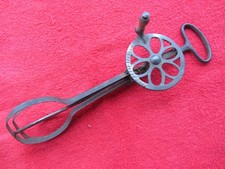 Ancien fouet batteur mécanique 1903 USA ustensile cuisine