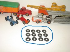 D05, DINKY X 12 pneus bande