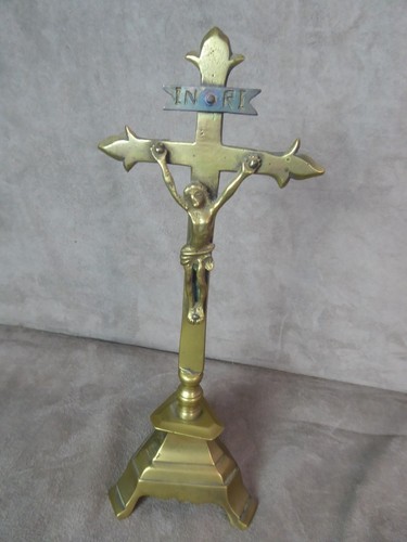 Crucifix bronze ancien - bronze, ancien.