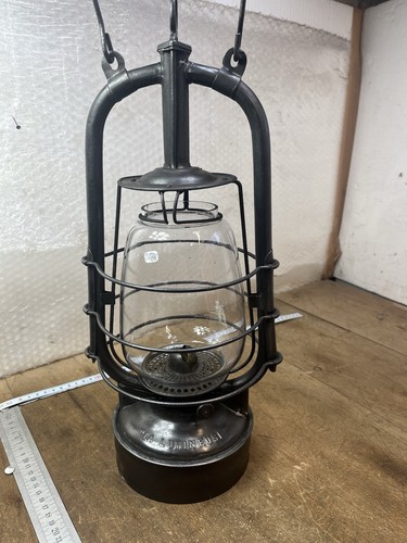 Ancienne lampe pétrole