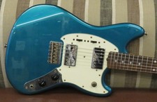 (Fender Japan) Guitare