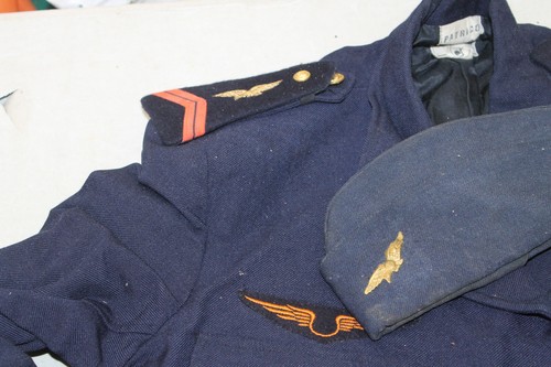 Tenus uniforme militaire - tenus,