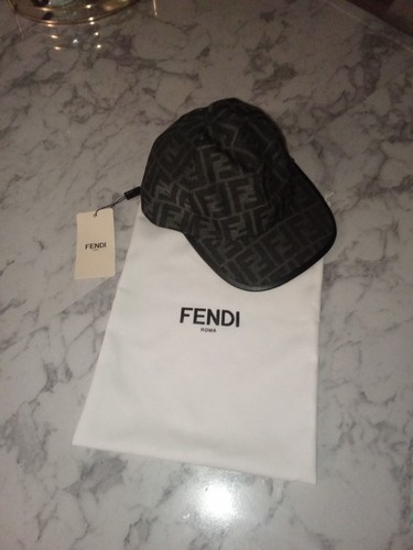 Casquette fendi noir neuf - noir,