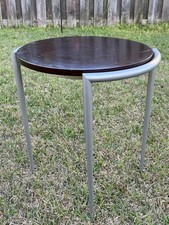 Ultra Modern Design 22" Table