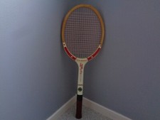 raquette ancienne " SNAUWAERT