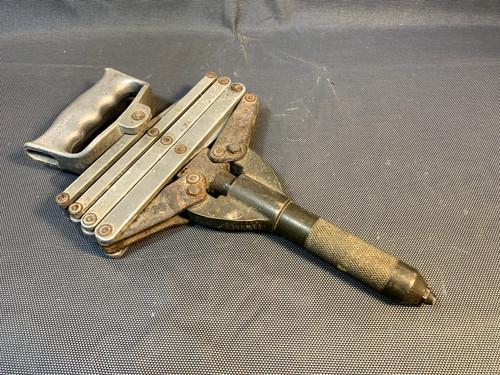 Ancienne pince rivet - ancienne,