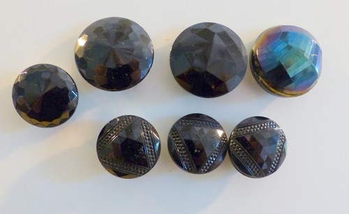 Lot boutons tres anciens - 7,