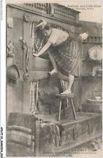 AFKP7-0537-22 - around enclosed beds - enclosed bed up floor how to return