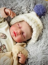 Adorable bébé reborn kit « LouLou" sculptée par Joanna Kazmierszak.