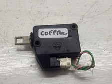 Moteur centralisation coffre pour citroën saxo essence de 2000