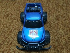 Pick-up 4x4 DODGE bleu Radiocommandé, sans télécommande