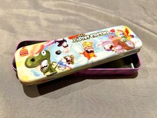 Trousse en métal lapins