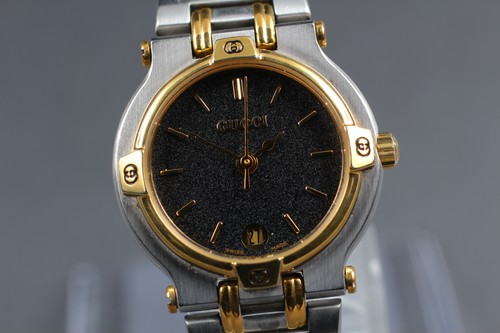 Presque comme neuve montre - [presque,