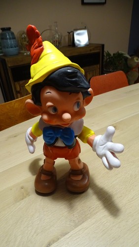 Vintage ancien pouet - pouet, pinocchio