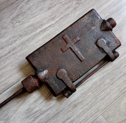 Gaufrier chrétien ancien