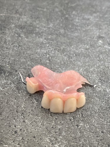 Ancien dentier prothèse - ancien,