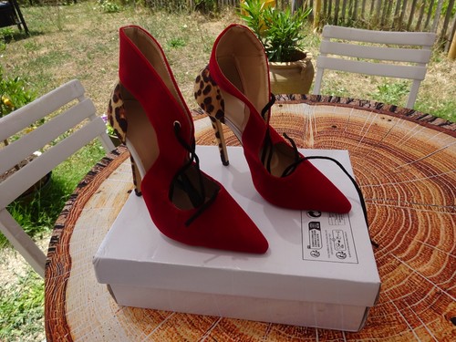Escarpins hauts talons jamais