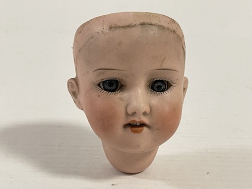 Poupée porcelaine tête - , de