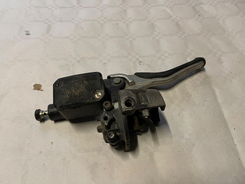 Maitre cylindre avant yamaha - -,