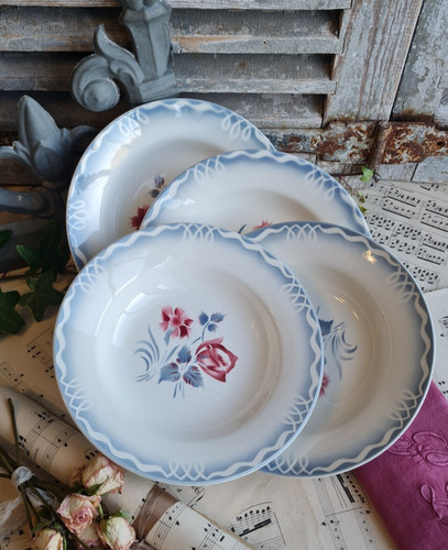 Anciennes assiettes creuses - anciennes,