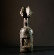 Figurine tribale africaine