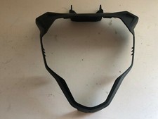 UN PLASTIQUE ENTOURAGE DE FEU